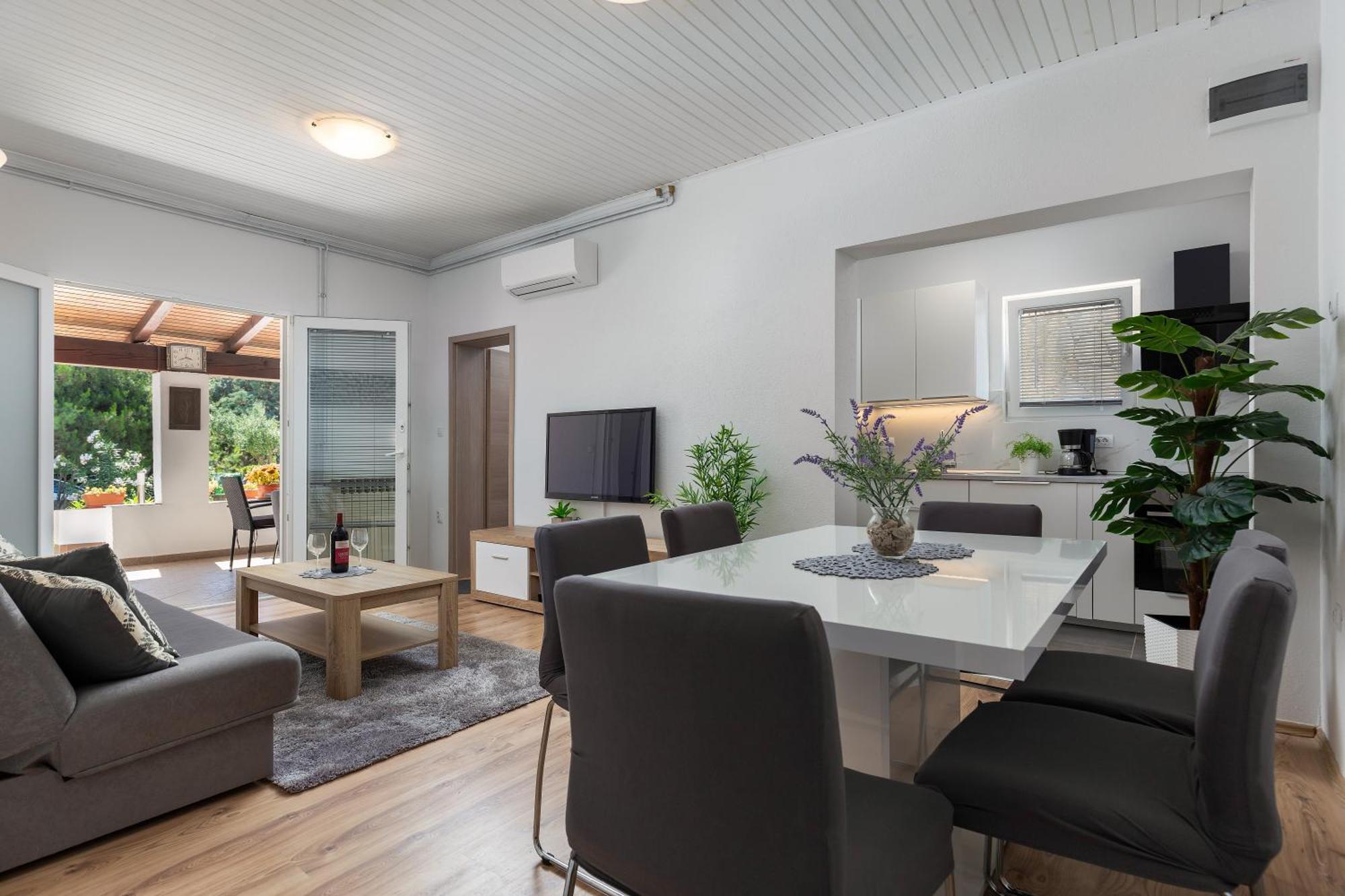 רוביני Apartments Elita מראה חיצוני תמונה