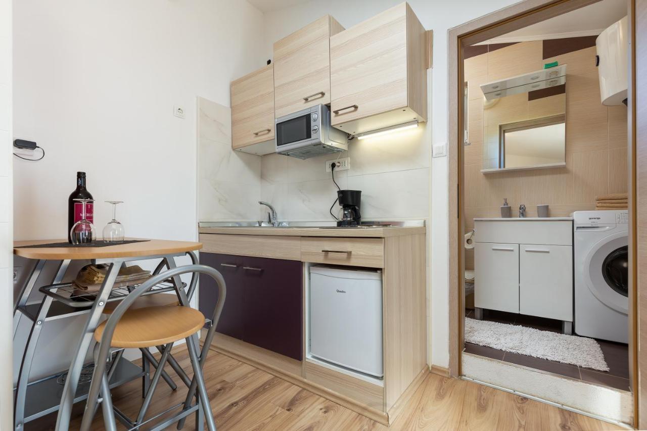 רוביני Apartments Elita מראה חיצוני תמונה