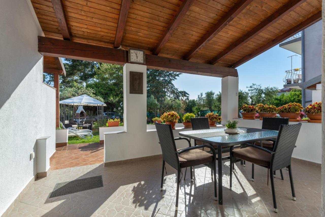 רוביני Apartments Elita מראה חיצוני תמונה