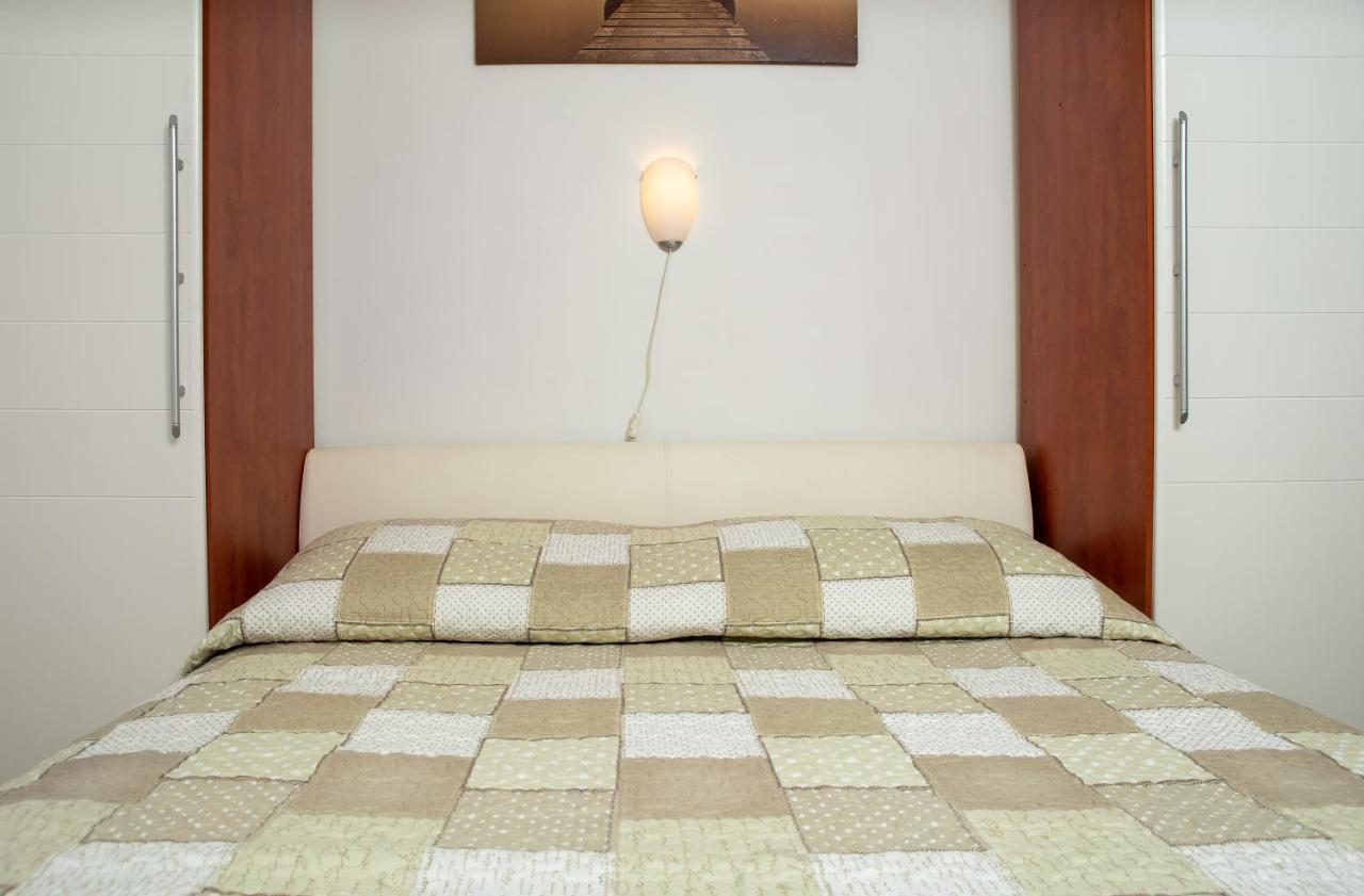 רוביני Apartments Elita מראה חיצוני תמונה