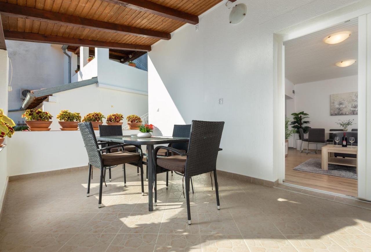 רוביני Apartments Elita מראה חיצוני תמונה